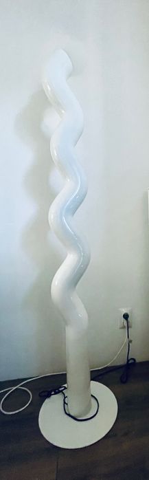 Lampa podłogowa Westwing