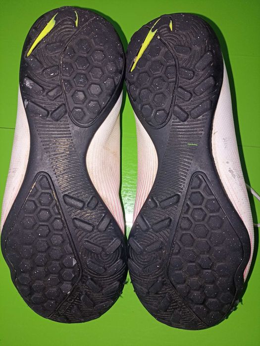 Дитячі футбольні бутси Nike 33 р. устілка 20,5 см найк меркуриал