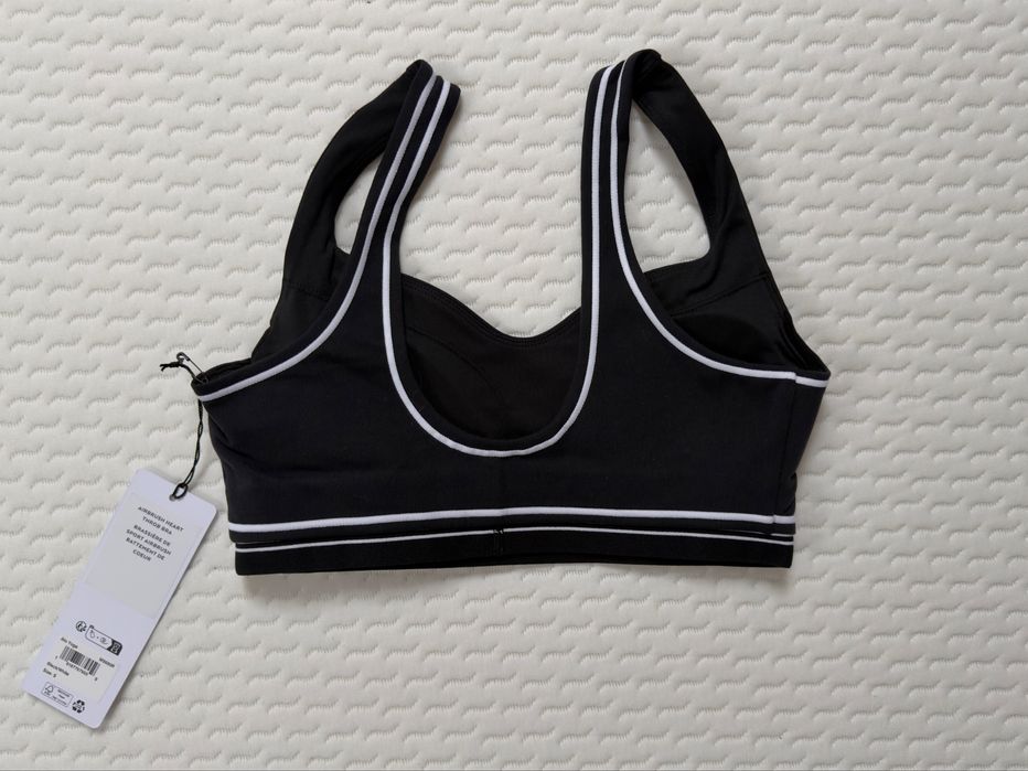 Оригінальний топ Alo Yoga Airbrush Bra • Black • S • Новий