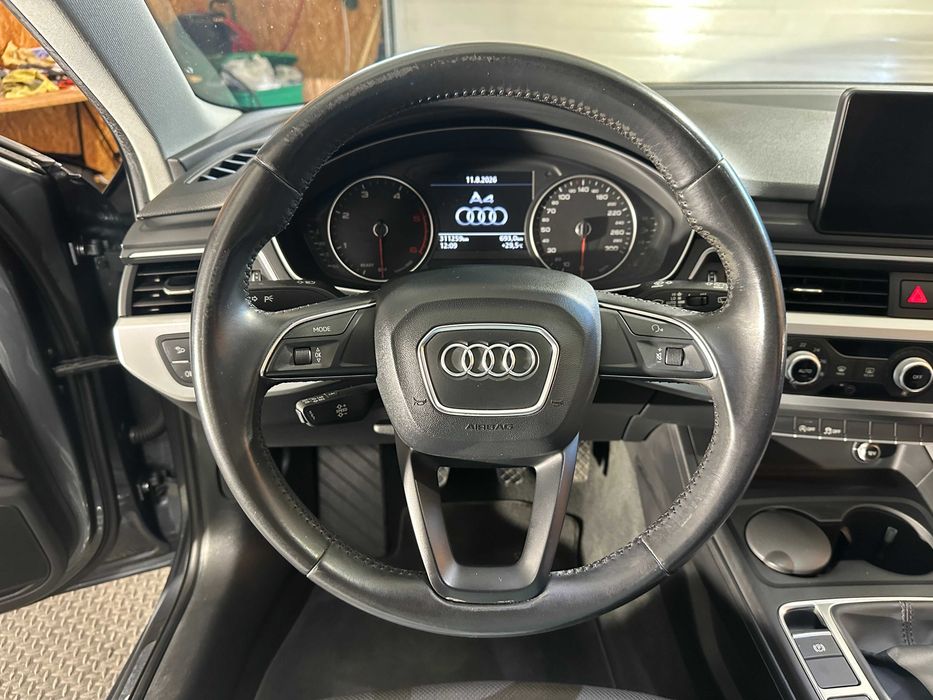 Audi A4 Avant  2.0 TDI Business Line