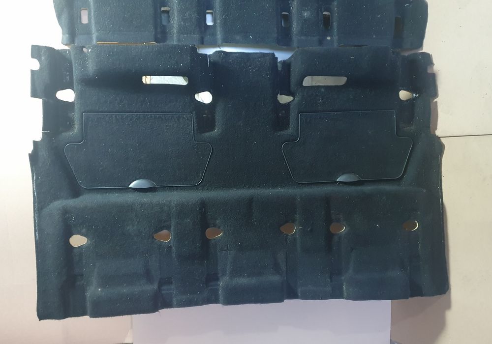 Пол, picasso c4. Комплект.