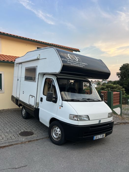 Autocaravana 6 lugares de livrete
