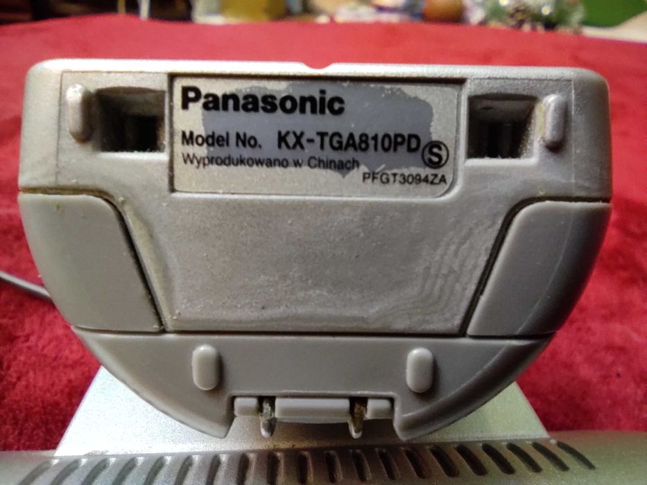 Telefon domowy bezprzewodowy Panasonic KX-TGA810PD + stacja + zasilacz