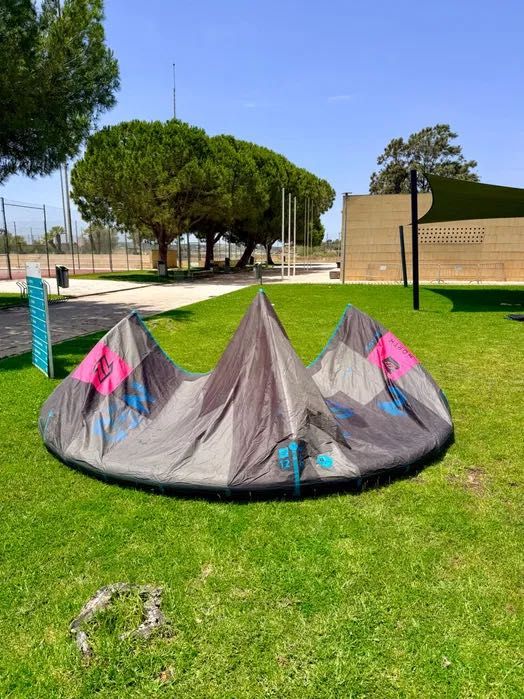 North Neo 12m Kite — Great Condition (Crispy Canopy)