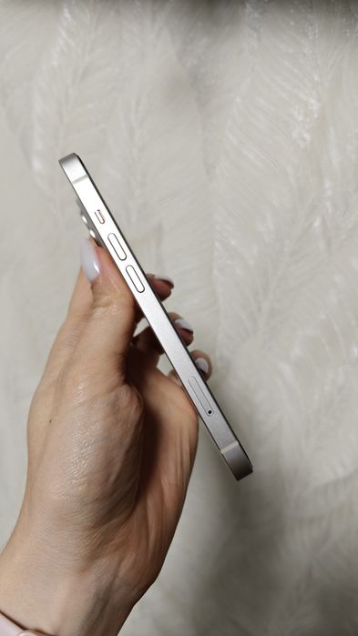 Iphone 13  128 ГБ в чудовому стані
