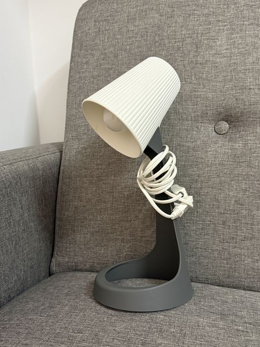 lampka nocna lub na biurko