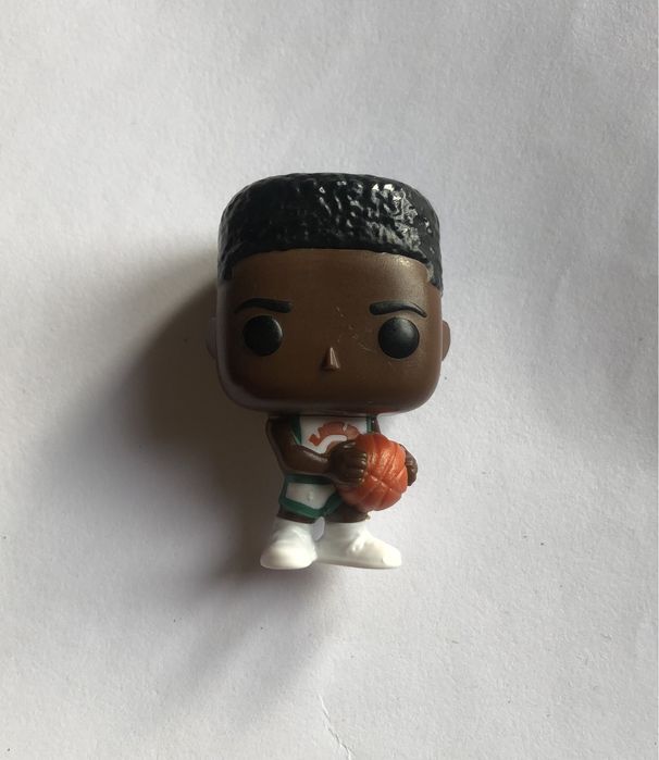 Varios funkos Stranger Things - Kinder Joy & Mcdonald’s