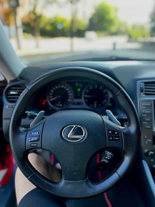 lexus IS 300(арабська збірка)
