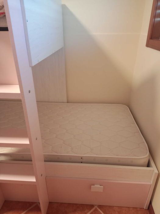 Beliche como novo branco e rosa