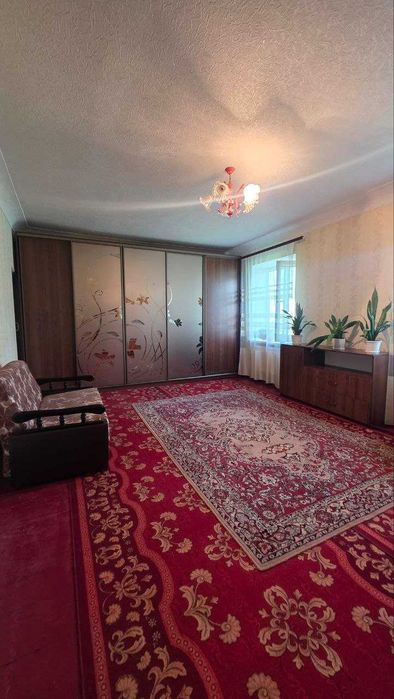 Продам окремий житловий будинок у с. Супрунівка.