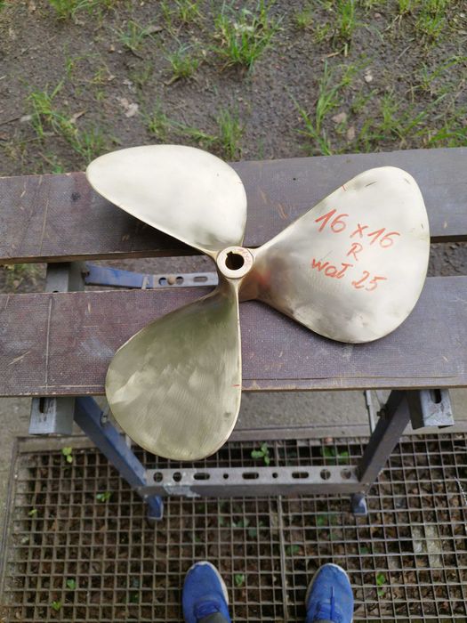 śruba napędowa jacht motorówka