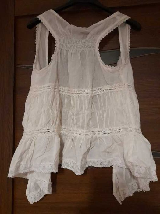 Biała narzutka atmosphere rozm M