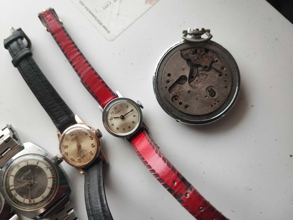 Lote de relógios para peças ou reparação