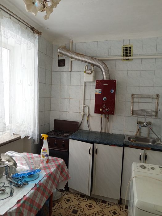 Здається 1но кімнатна квартира в центрі