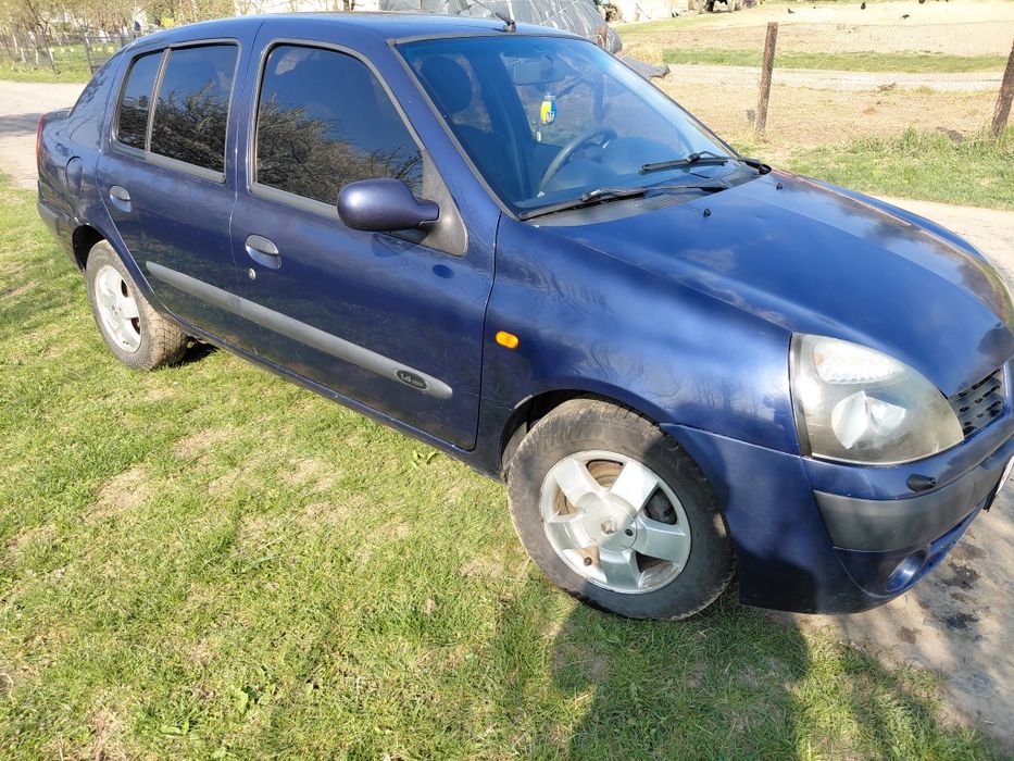 Продам Рено Кліо 2 2004 рік 1.4 бензин