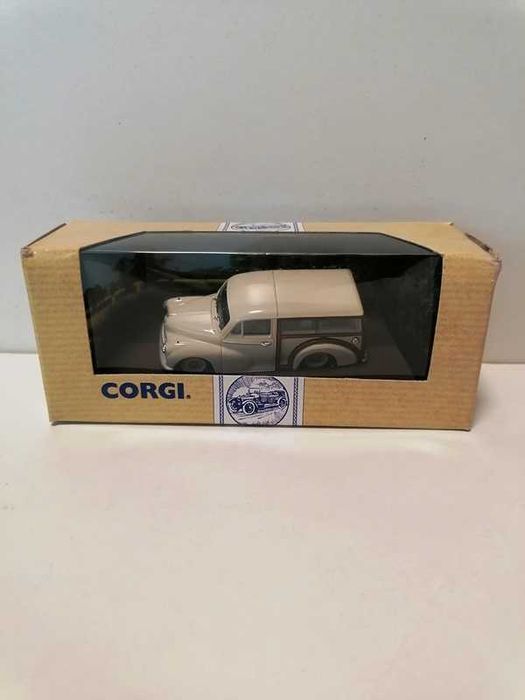 Morris Minor Traveler Corgi Toys
