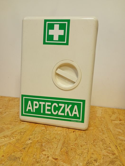 Apteczka ścienna metalowa BHP