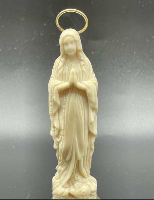 Imagem virgem maria esculpida e em prata em material alta qualidade