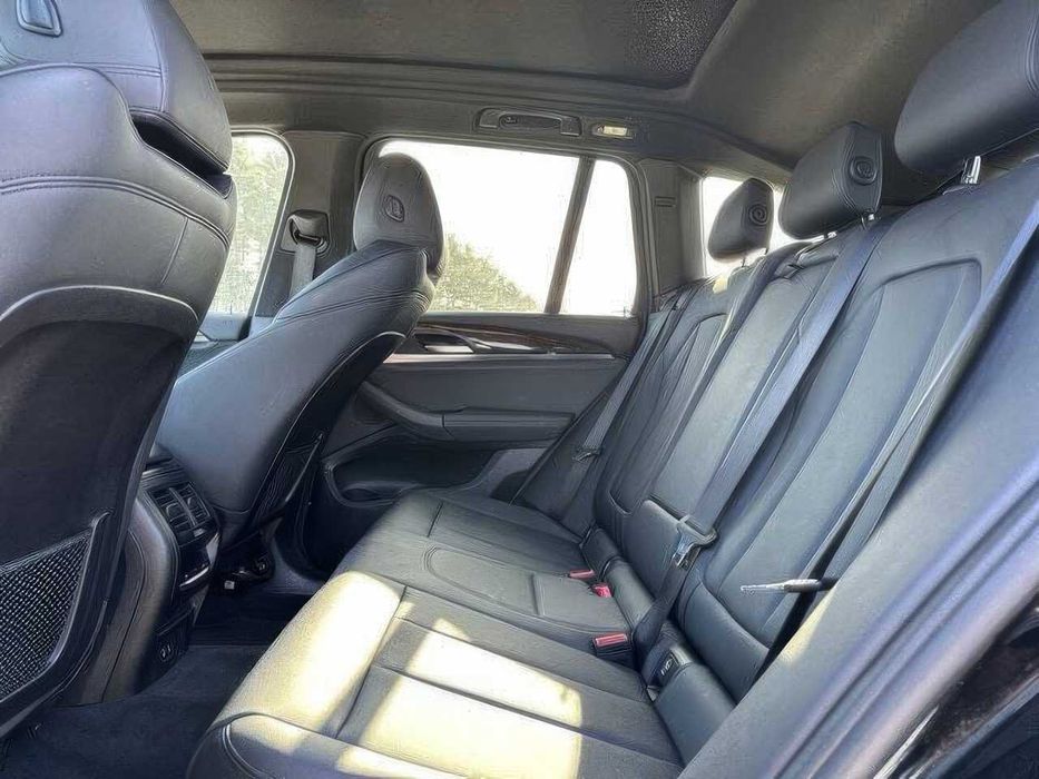 BMW X3 xDrive30i      2020