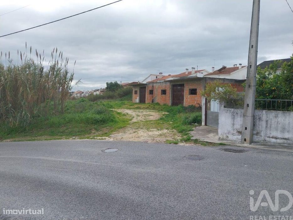 Parque de Estacionamento / Garagem / Box em Santarém (Marvila), Santa
