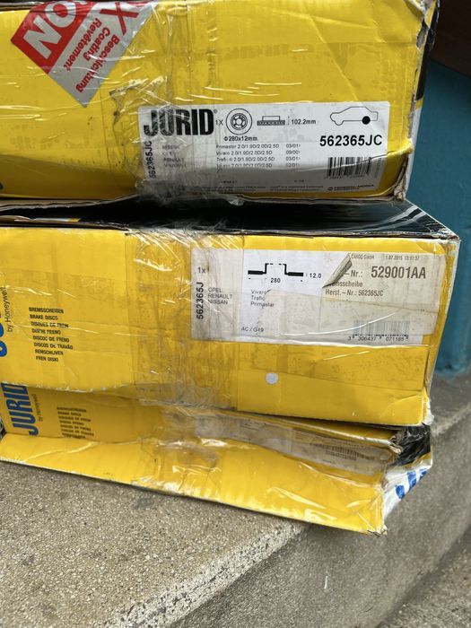 Tarcze hamulcowe Jurid 3 szt .tyl Vivaro Trafić PRIMASTAR