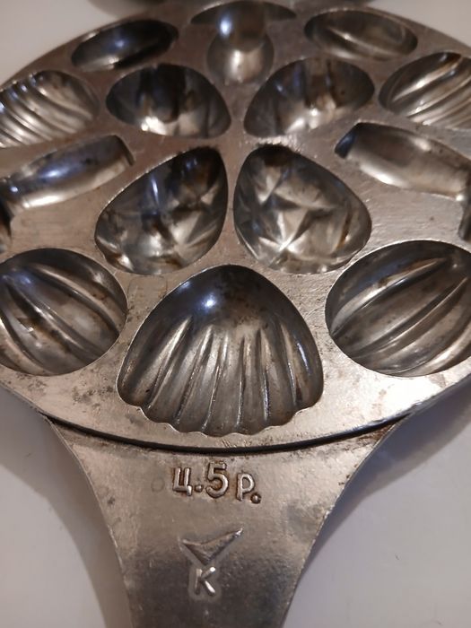 Винтажная форма  для  печенья