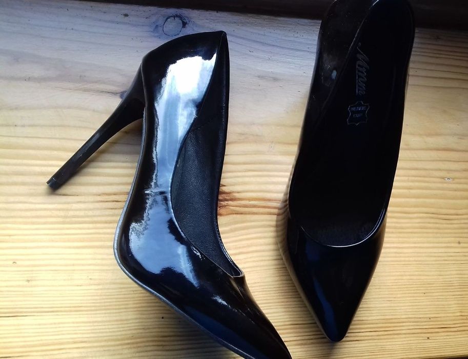 szpilki piękne dwie pary