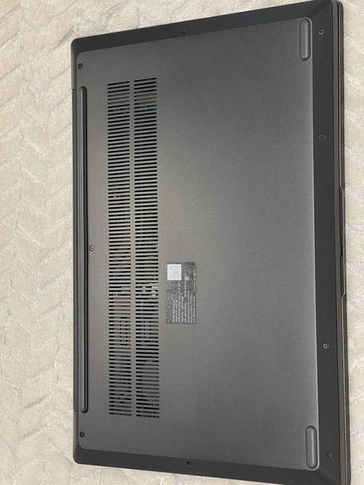 Lenovo IdeaPad 5 / Core i7-1165G7 / RAM 16GB / NVIDIA GeForce / IPS