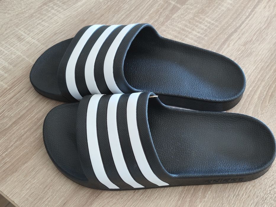Klapki gumowe czarne Adidas rozm 42 nowe