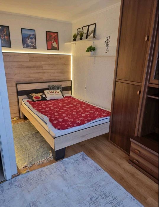 Продаю компактну сучасну квартиру біля метро! Ідеально в оренду!