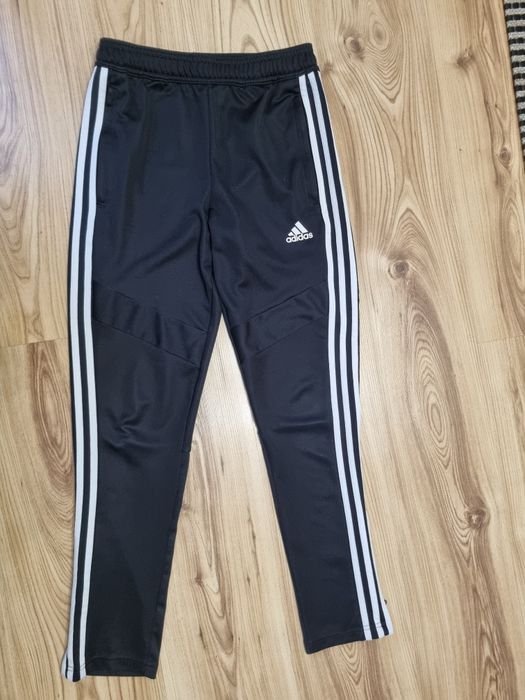 Spodnie dresy Adidas 11-12lat 152cm