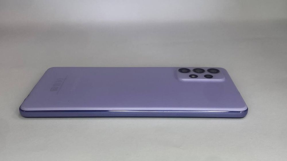 Samsung A72 8/256 gb