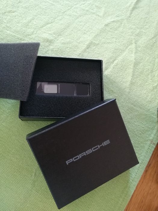 Porsche USB Flash Drive 1GB64585814112514120