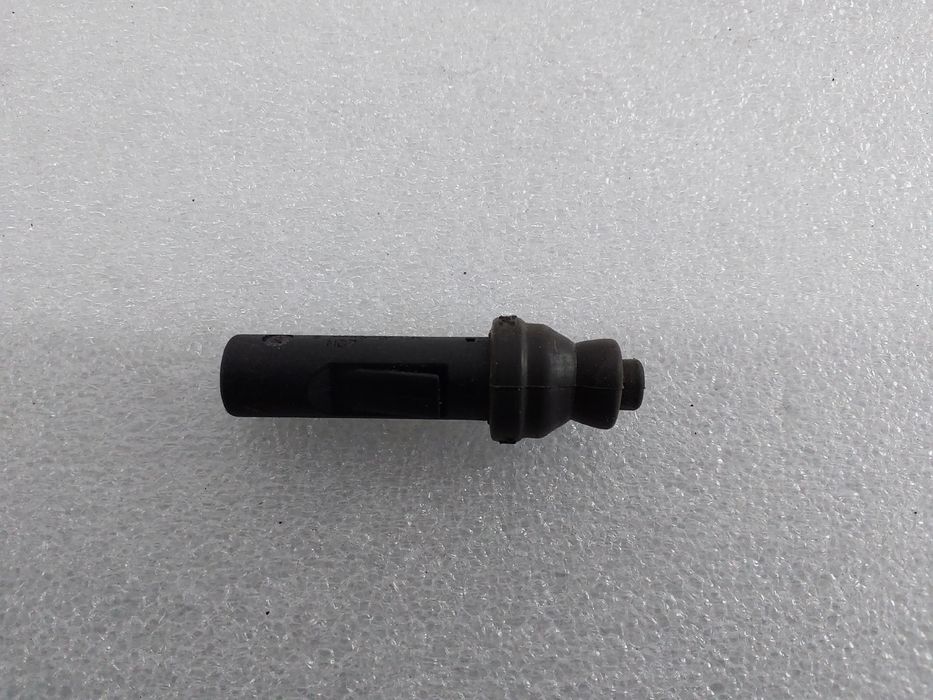 Pistola do depósito de combustível SKODA Octavia II Hatchback (1Z3)