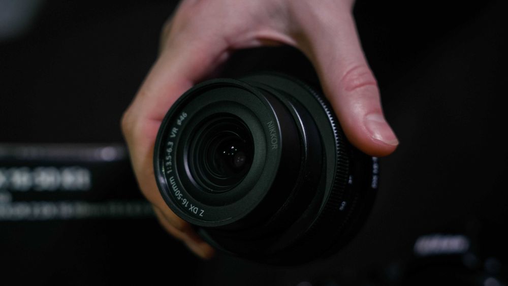 Камера Nikon Z50 та об'єктив Kit DX 16‑50mm