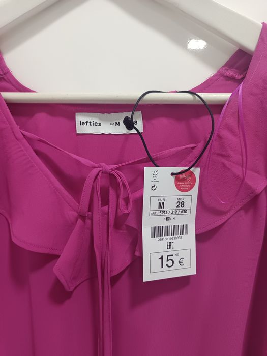 Vendo camisa da Lefties nova com etiqueta  tamanho M