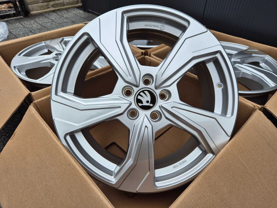 Felgi 17 do SKODA Fabia IV 7J ET 51 5x100