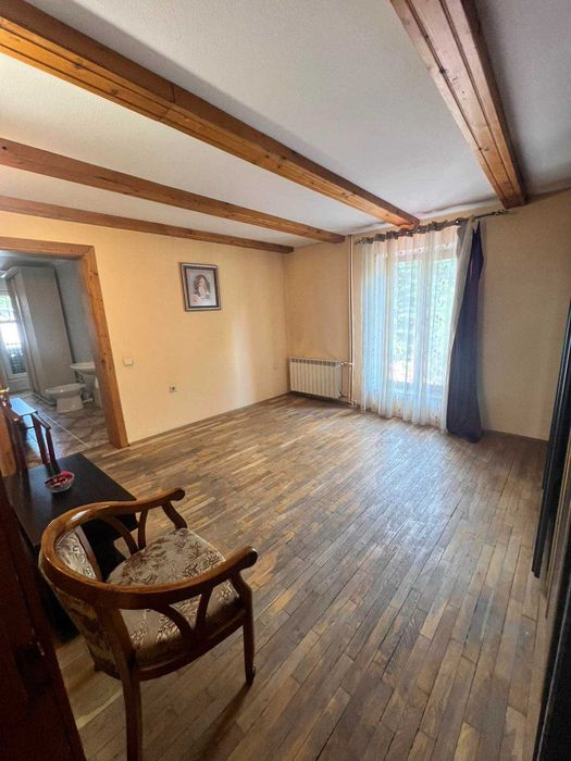 Пропозиція оренди окремостоячого особняку на вул. Зеленій