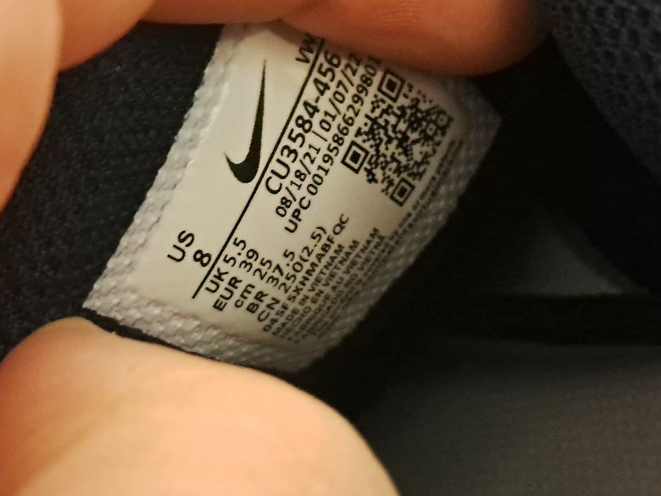 Buty W Nike McTrainer
