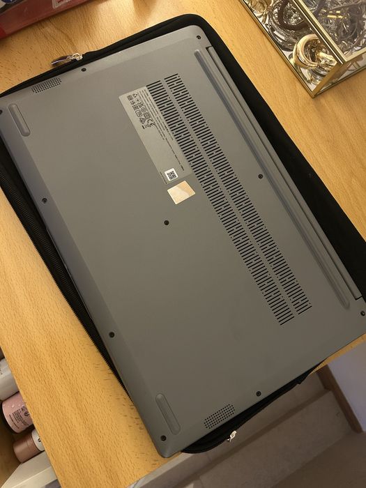 Lenovo Ideapad 1