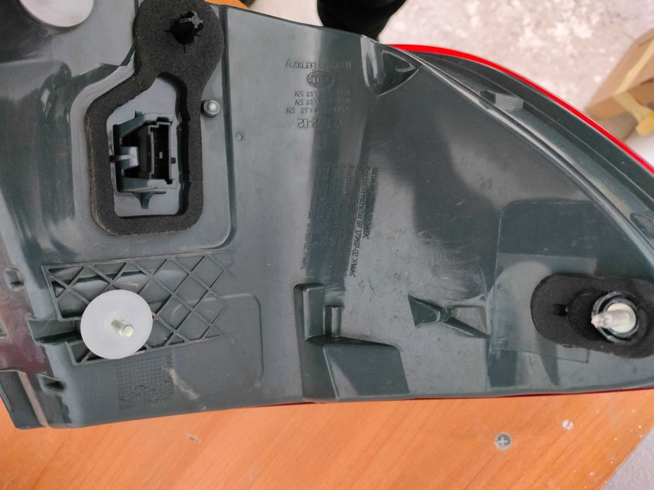 Ліхтар задній F10