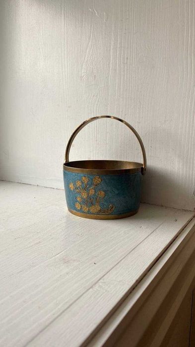 Корзинка латунная с узорами