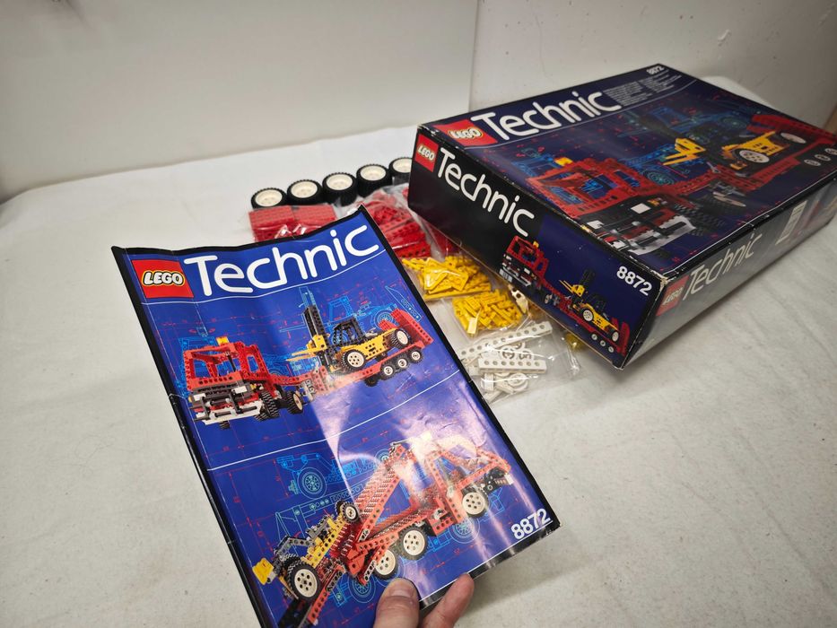 Lego Technic 8872 "Forklift Transporter"; 1993; [156]