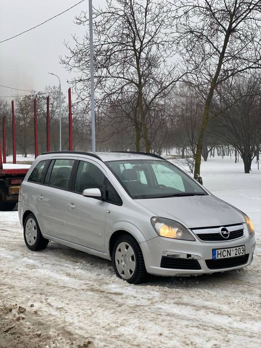 Opel Zafira 2007р 1,9tdi 7 місць механіка 6 ступка в ідеальному стані