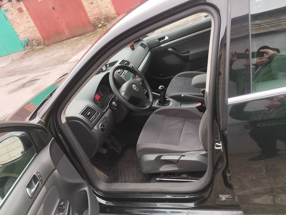 VolksWagen Jetta FSI 2.0 2006 р.в. 5800$ торг.