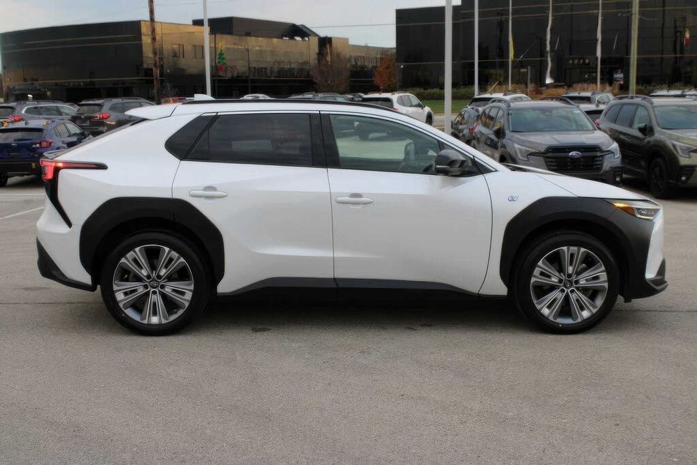 Subaru Solterra Touring      2023