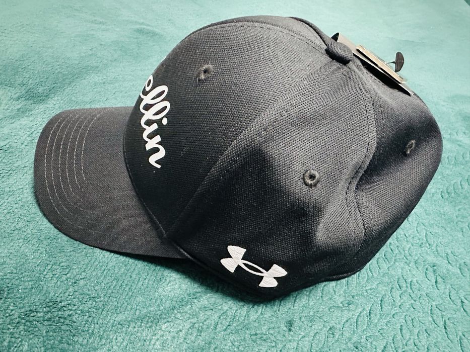 Medellin Under Armour  Nowa czapka z daszkiem M/L