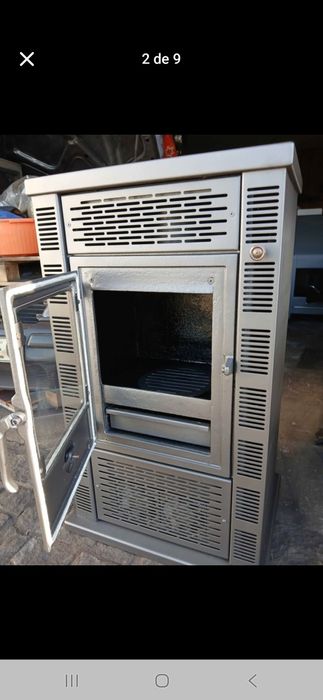 Vendo salamandra a lenha, ventilada, como nova.