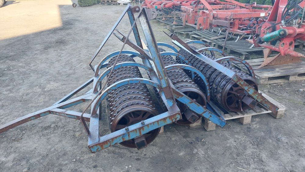 Wał posiewny DALBO  pierścienie Cambridge  4,65 m  szerokości  fi 45