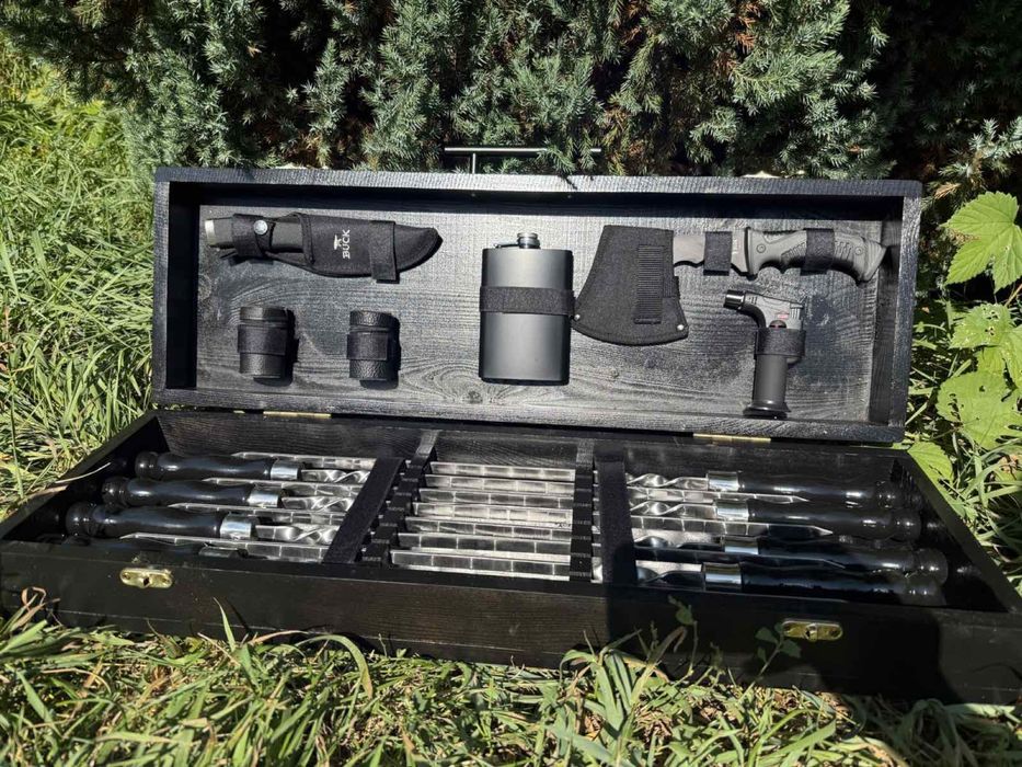 Эксклюзивний подарунковий набір шампурів у кейсі для чоловіка